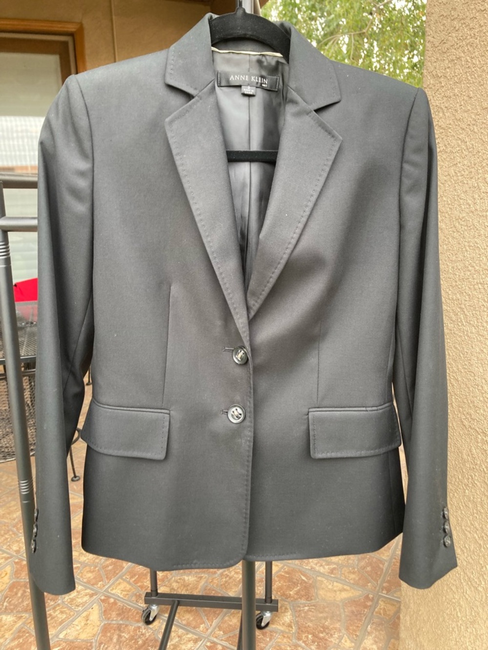 Anne Klein Black Two-Button Tailored Blazer